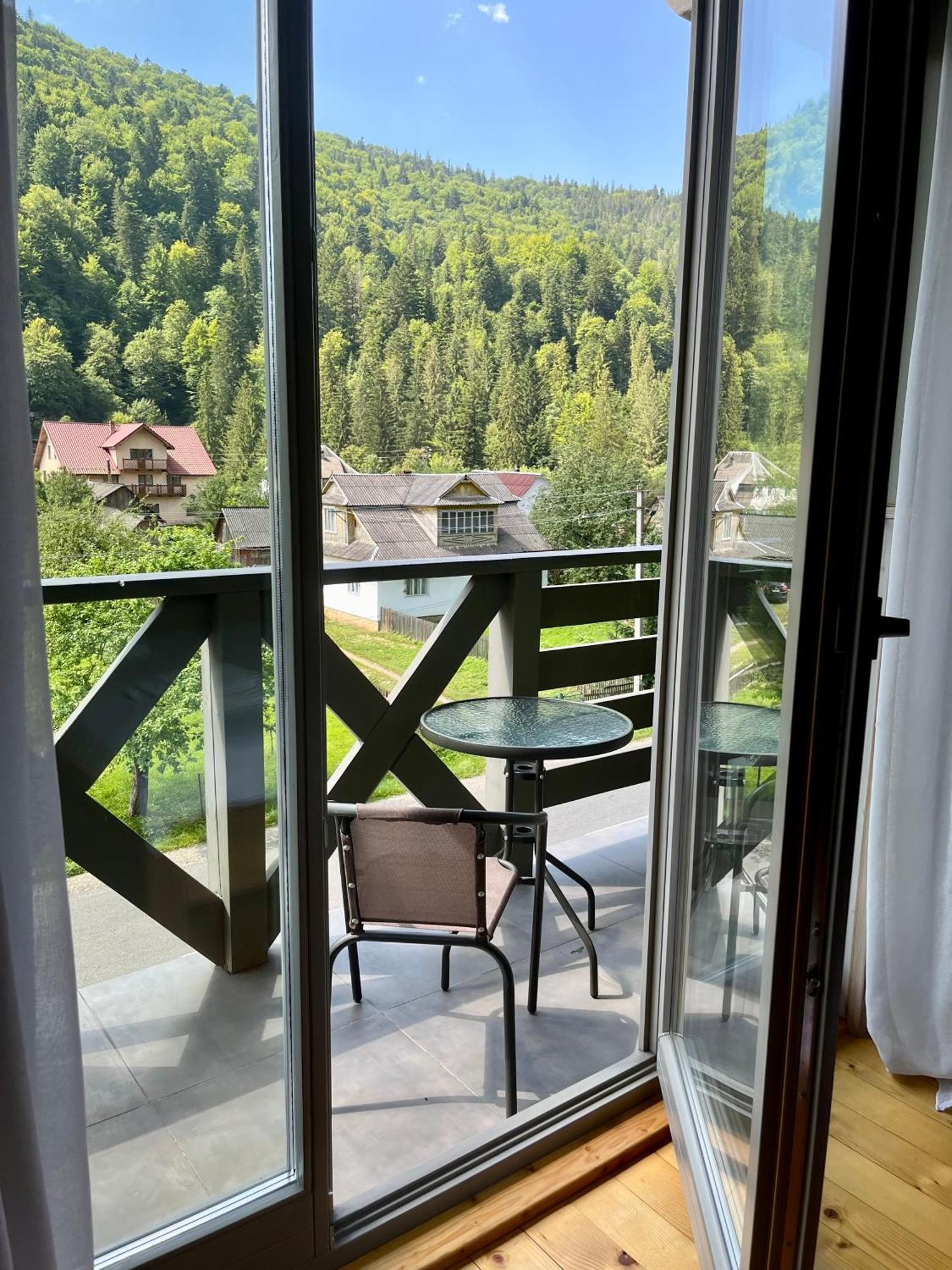 Hygge Hotell Tatariv Eksteriør bilde
