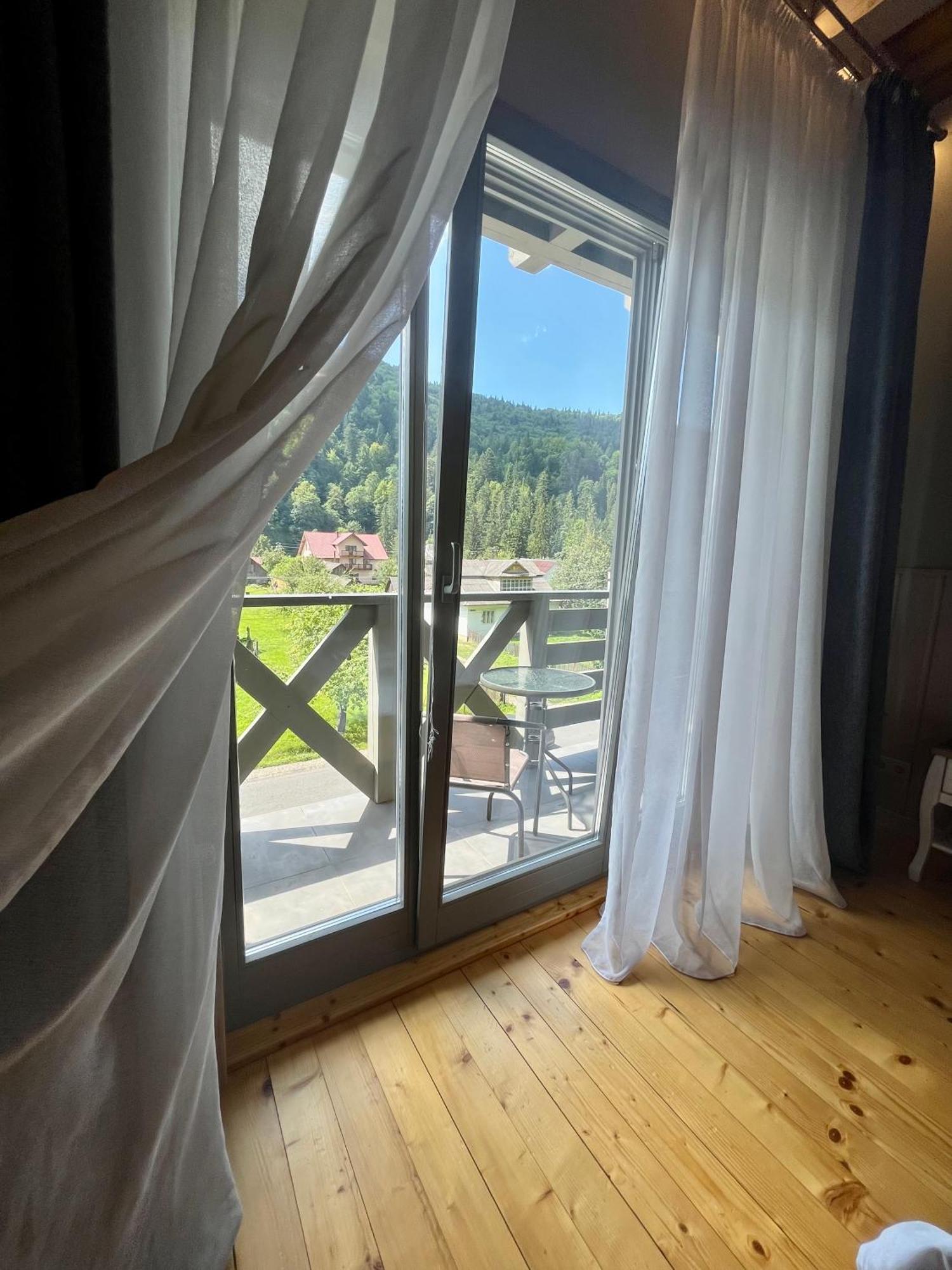 Hygge Hotell Tatariv Eksteriør bilde